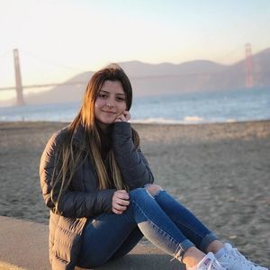 Meet your Posher, Juanita